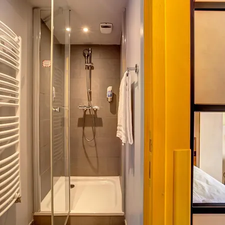 Meininger Centre Berthelot Hotell