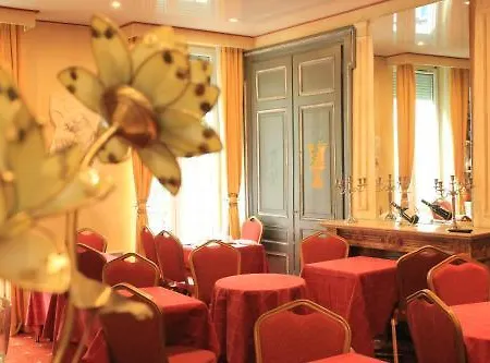 Hotel Foch 3*