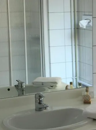 Foch Hotel