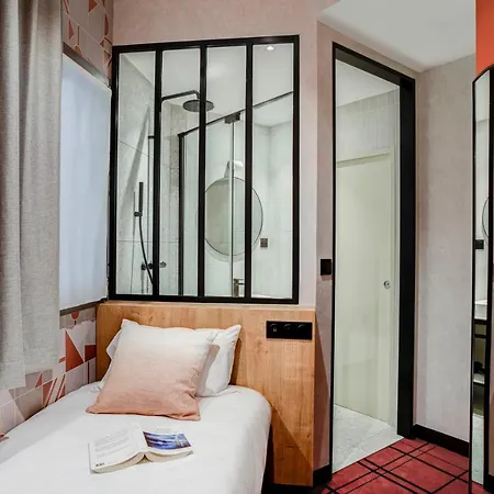 Hotel Republik Lione