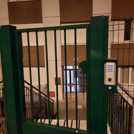 Meublee Dans Fonctionnel A Faire 2 Pas Du Metro