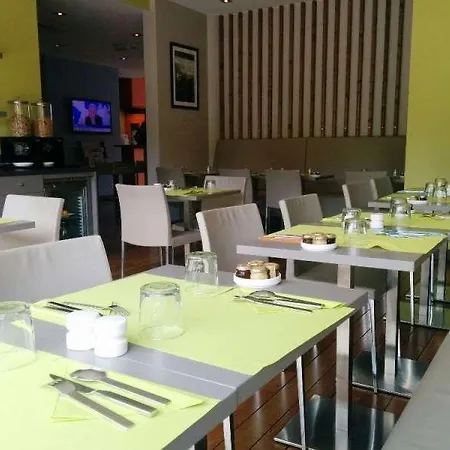 Aparthotel Adonis Dock Ouest Lyon