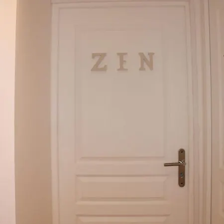 Zen Gare Part Dieu Лион