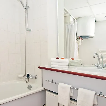 Sejours & Affaires Saxe-gambetta 2*