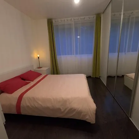 Calme Chambre Maya ליון