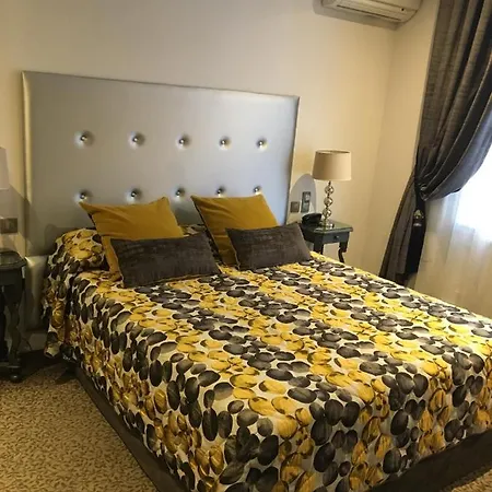 Hotel Grand Des Terreaux Lione
