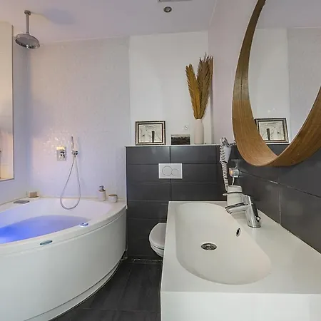 Appartamento Cosy Bernard With Jacuzzi Relaxation & Style *
