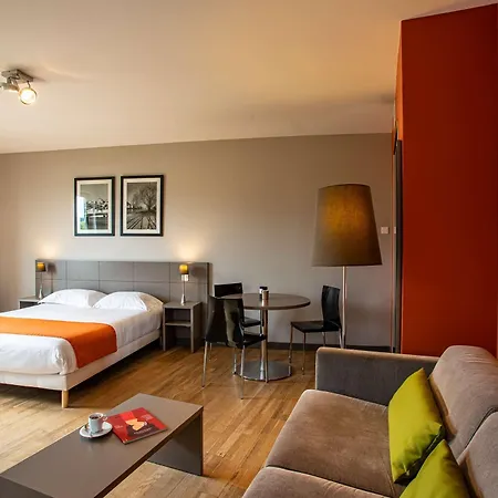 Adonis Dock Ouest Aparthotel 3*