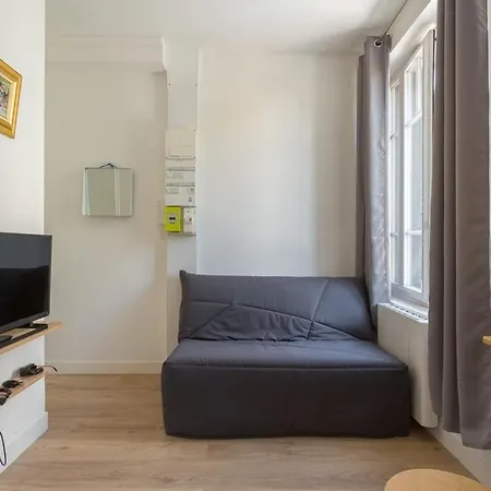 Near Metro And Universities - 7 Daire