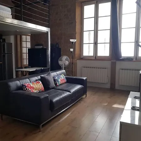 Bnbgones - Le Desire - Hyper Centre - Metro De A 1 Mn Appartement *