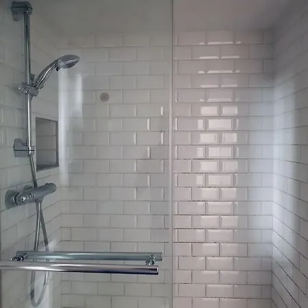 Bnbgones - Le Desire - Hyper Centre - Metro De A 1 Mn Appartement *