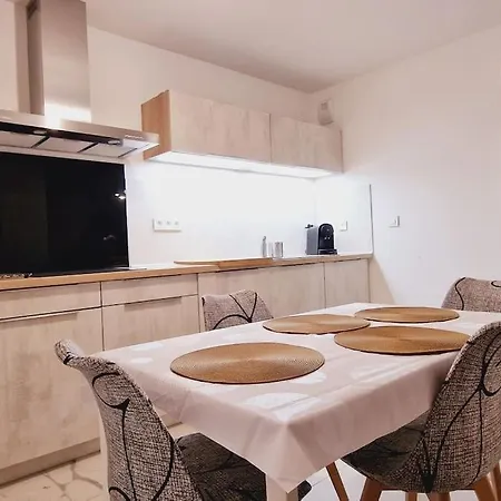 Lägenhet Spacieux, Lumineux, Chic ,60m2 Au Coeur Du 6eme -quartier Foch- Avec Grand Balcon Lyon
