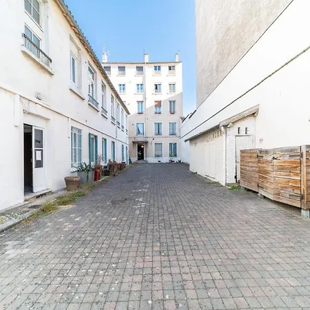 Le Marietton Cosy A Deux Pas Du Metro Valmy Appartamento *