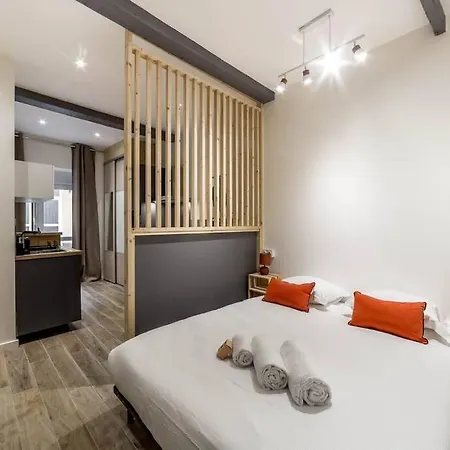 Quiet Center Ail Apartman