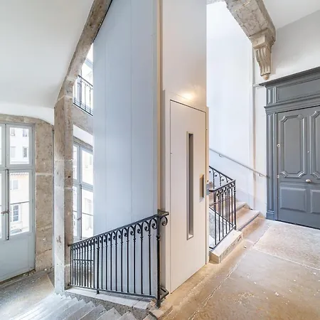 Апартаменты Chic Loft Near Opera - Heart Of Opera - Aretha Лион