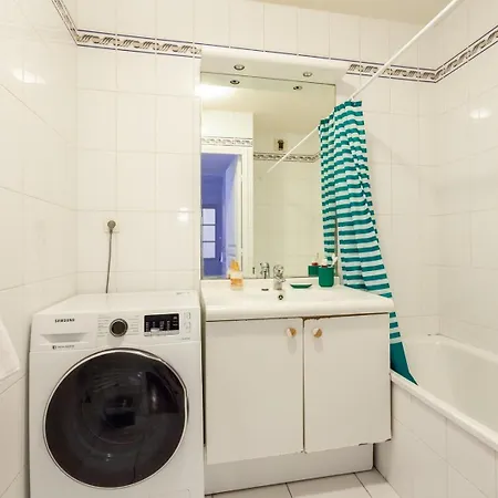 Spacious 1br | Near City Center & Baby-friendly! 아파트 리옹
