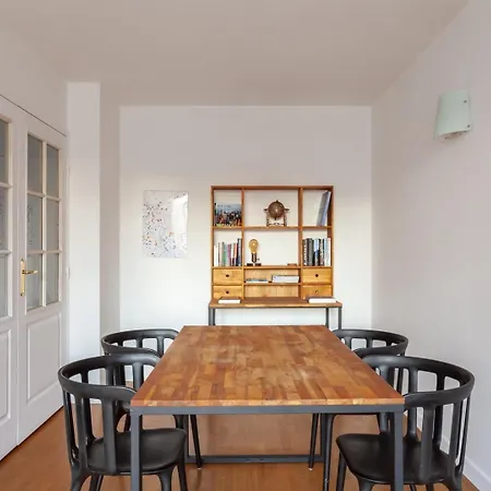 Spacious 1br | Near City Center & Baby-friendly! 리옹