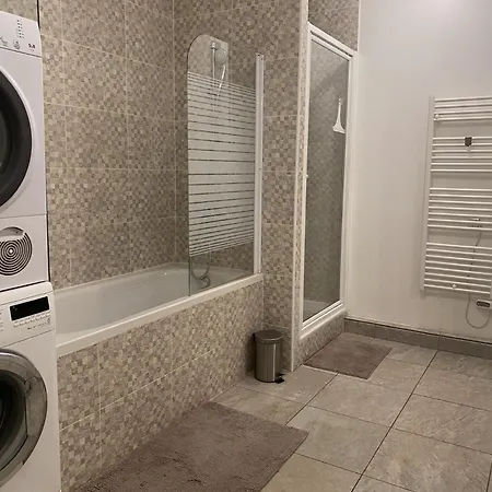 Privatunterkunft Confort Centre *