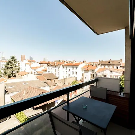 Avec Balcon - Clim Et Parking Ail Apartment *
