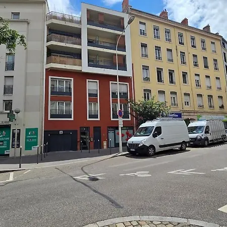 Bnbgones - Le Cosy Saint Louis - Metro Jean Mace Et Saxe Gambetta Appartement