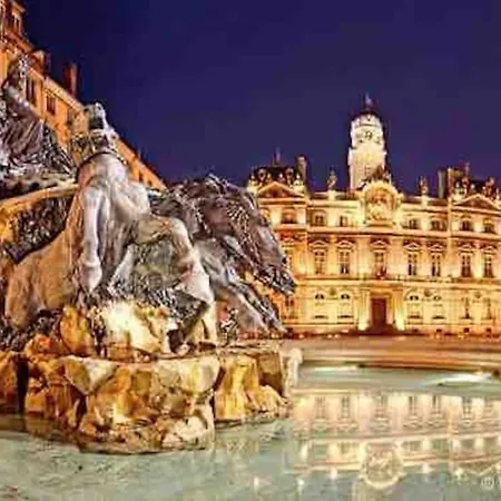 Appartamento Le Secret, Climatise, Place Des Terreaux-lyon 1er Lione