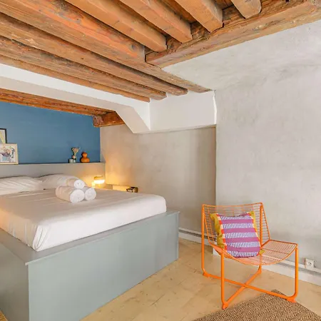 Cosy Et Atypique De Et Quais Du Rhone Appartement