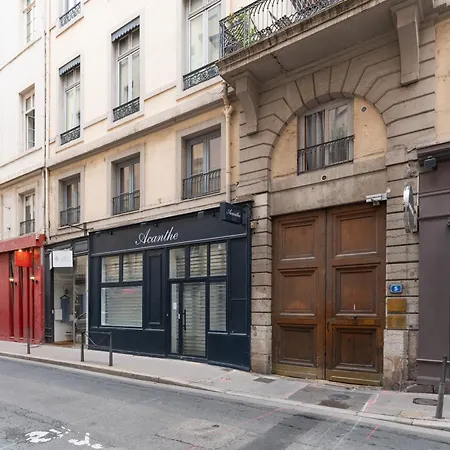 Fenetre Sur Cour - Pour 2 Daire