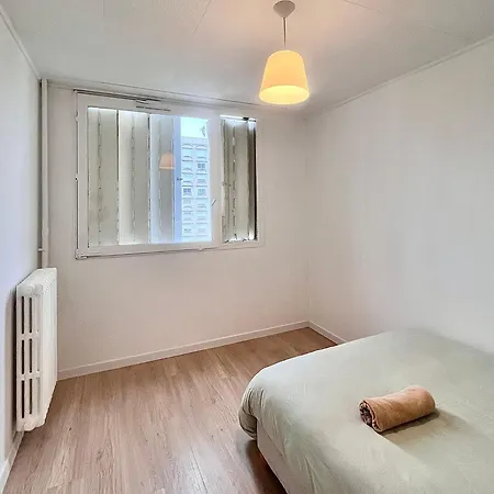 Apparemment Spacieux T5 Appartement
