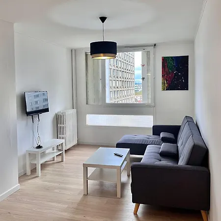 Appartement Apparemment Spacieux T5