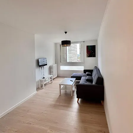 Appartement Apparemment Spacieux T5