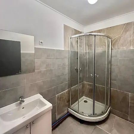 Apparemment Spacieux T5 Appartement *