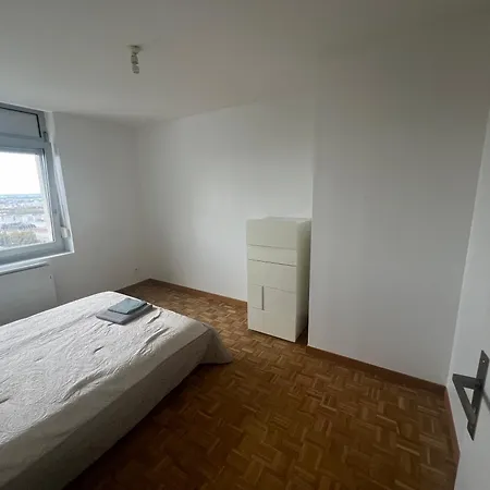 Dans Les Hauteurs De Proche Fourviere Chez L *