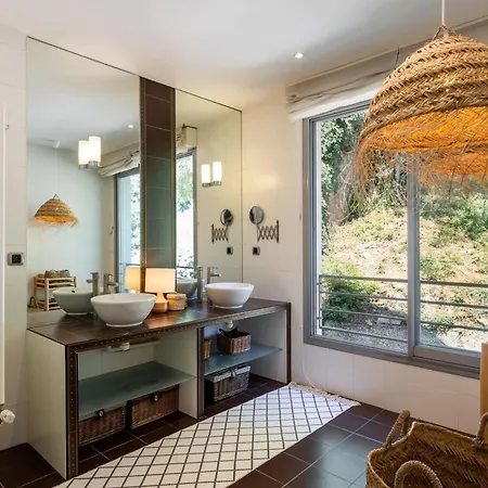 Holiday home L'olivier - Contemporary House *