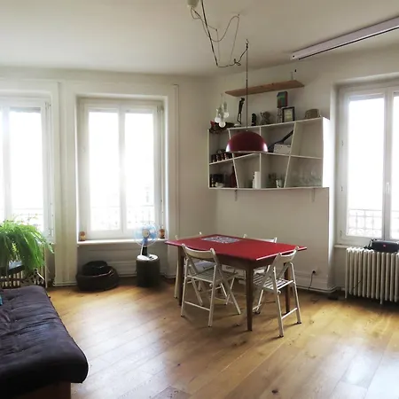 Bel De 70m2 Avec 2 Salles De Bains Homestay