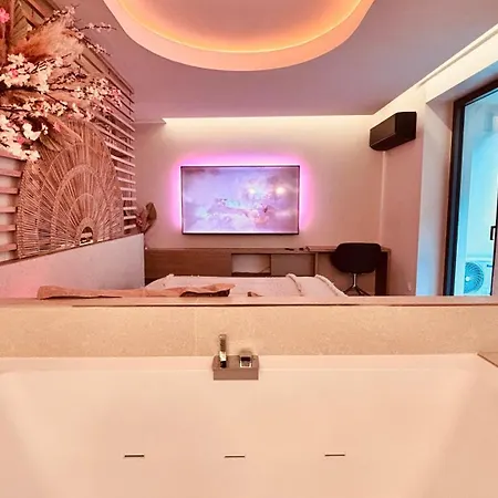 Blossom Suite-hyper Centre Jacuzzi Balcon Clim 公寓 *