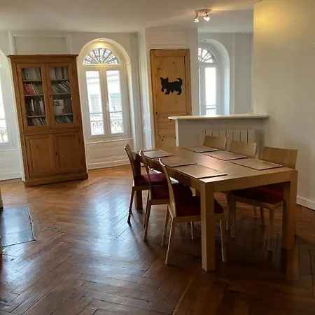 Apartment Lumieres De Saint-nizier 4 People Lyon