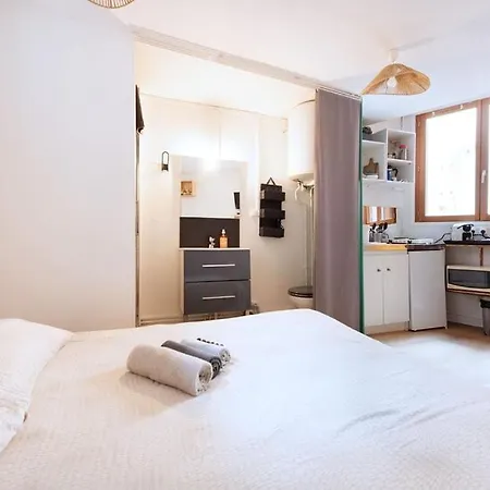 Апартаменты La Loge Emplacement Ideal Presqu'ile