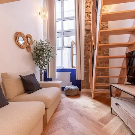 Le Royal - 1er - Mezzanine Croix Paquet 公寓
