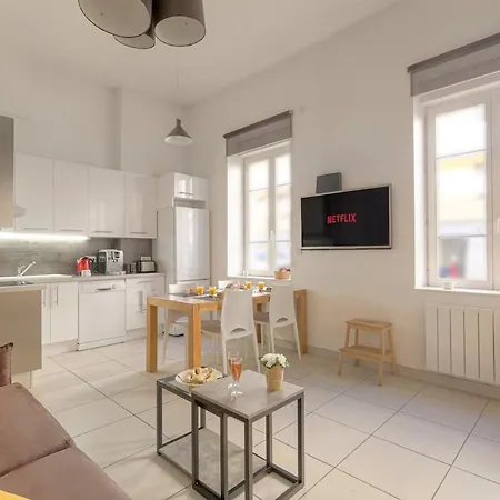 Apartment Charmand Et Cosy Avec Emplacement Ideal