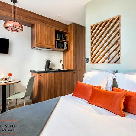 Studios Part-Dieu Gare - Homalyon Apartment