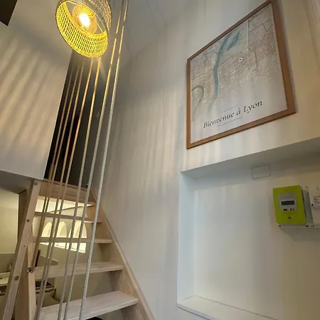 Le Nid Suspendu Apartment Lyon