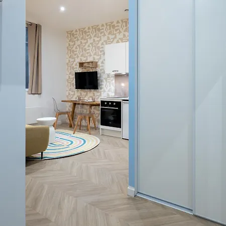 Daire Calm And Design Metro Guichard *