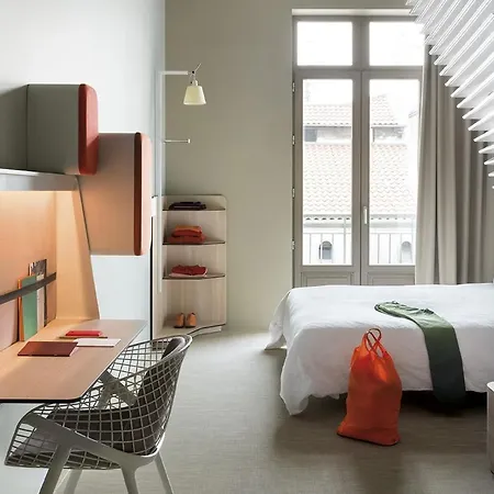 Hotel Okko Pont Lafayette 4*
