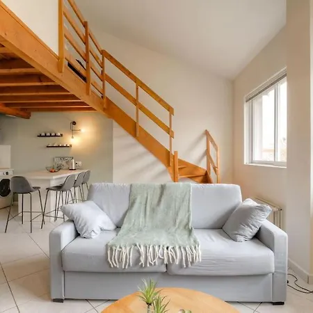 Loft Avec Mezzanine Au Coeur Du 3eme, Apartamento