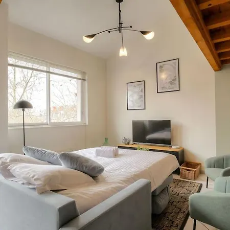 Loft Avec Mezzanine Au Coeur Du 3eme, Apartamento Lyon