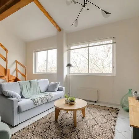 Loft Avec Mezzanine Au Coeur Du 3eme,