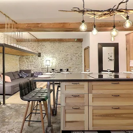 Apartment Le Blandan Spacious And Cozy - 1st *