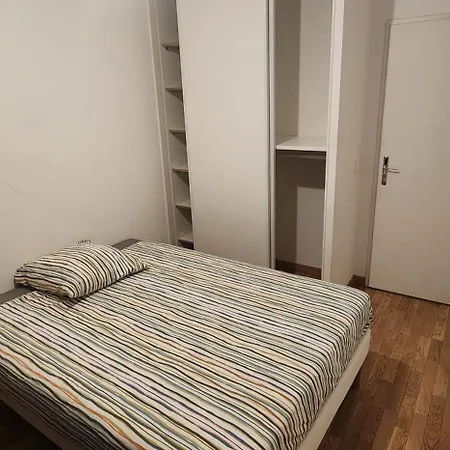 Апартаменты Joli T4 Recent Grand Balcon 8 Proche Du Metro *