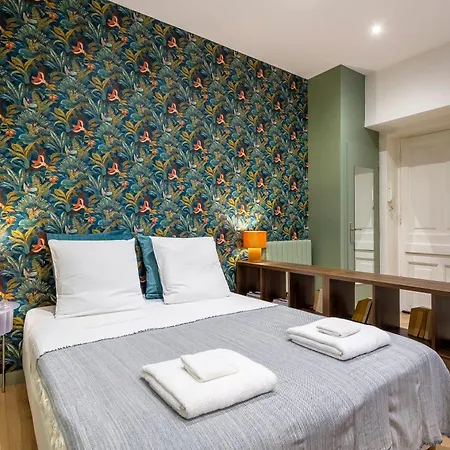 Апартаменты Childebert - Furnished - Downtown