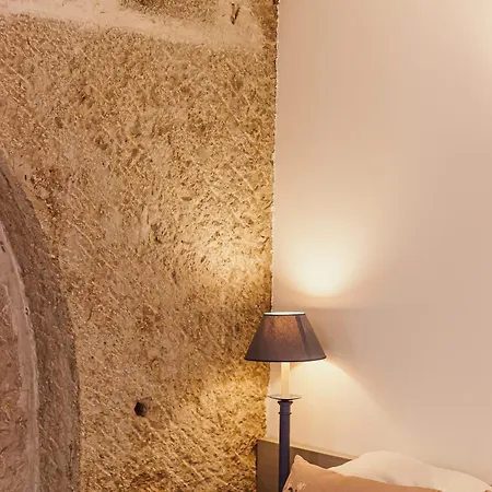 Avy Baudelaire - Bellecour 4*